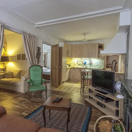 Authentic In The Antiquaires District Apartamento Grenoble